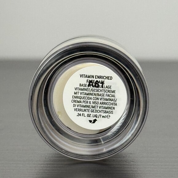 Bobbi Brown Vitamin Enriched Face Base - Picture 6 of 16